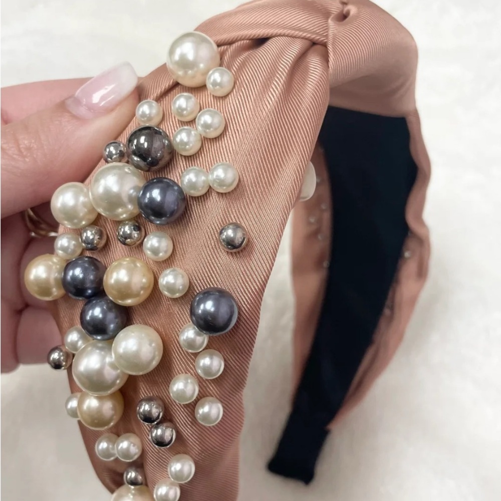 Elegant Pearl-Embellished Headband